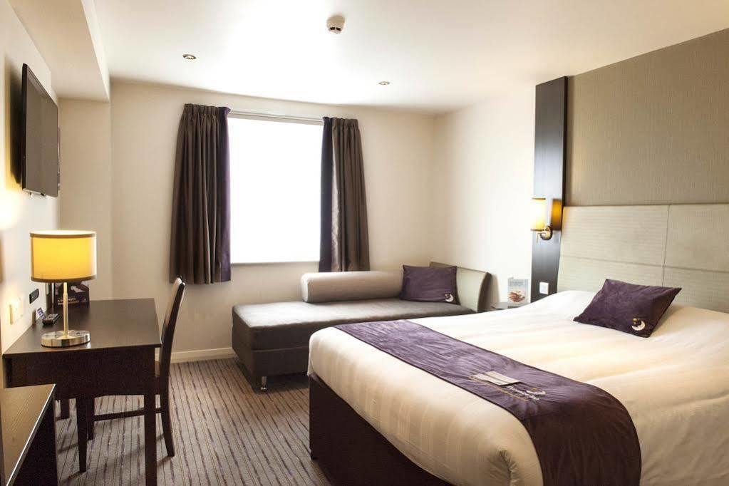Premier Inn Premier Inn York South West Εξωτερικό φωτογραφία