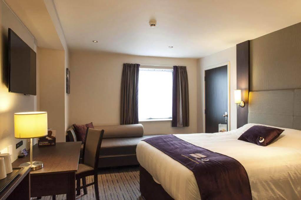 Premier Inn Premier Inn York South West Εξωτερικό φωτογραφία
